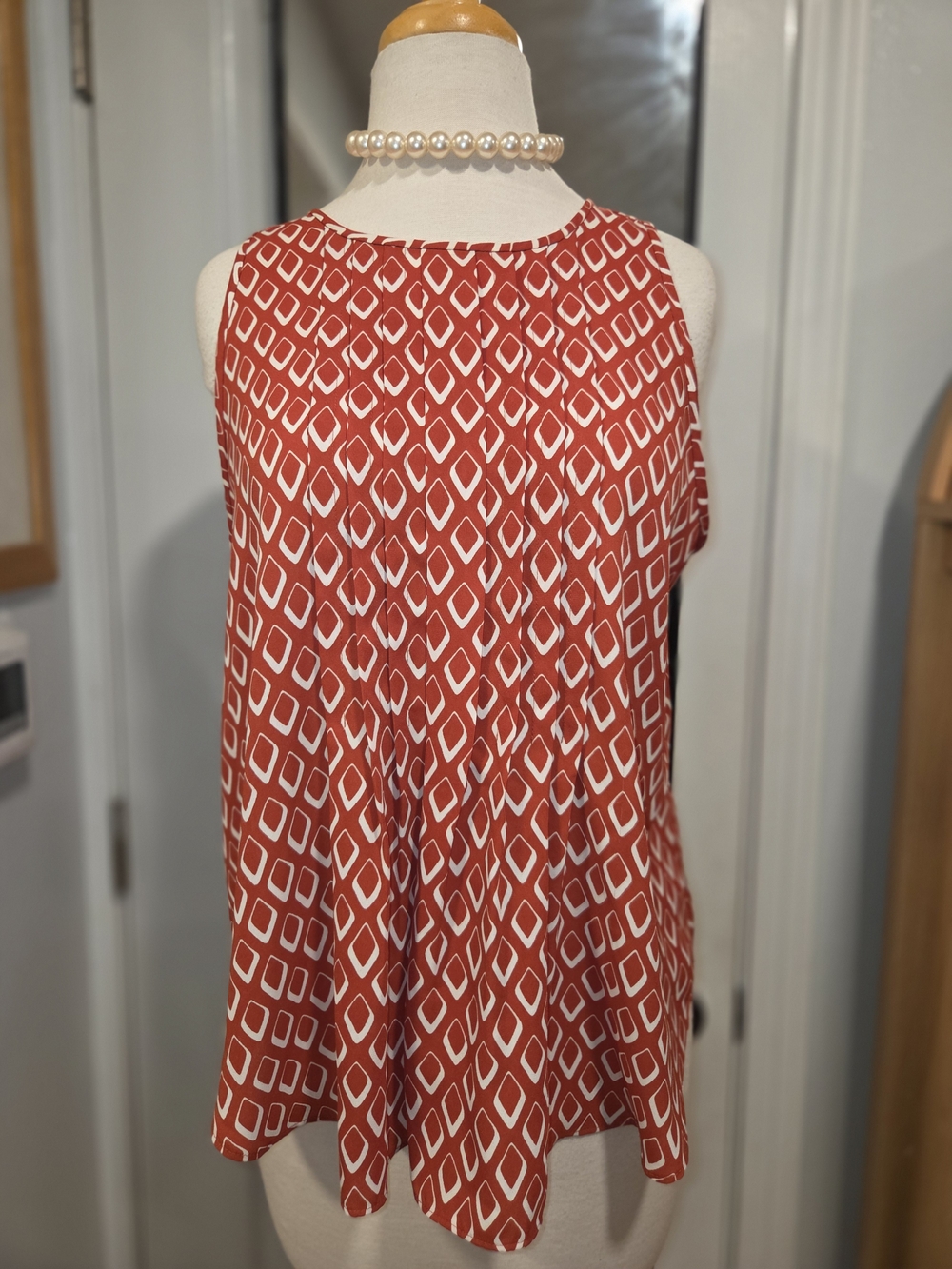 Ann Taylor Factory Orange and White Geometric Sleeveless Top